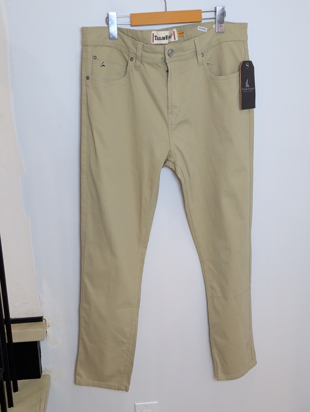 TAILOR VINTAGE | Men's Khaki/Beige Comfort Stretch Waist Slim Tapered Leg Pants